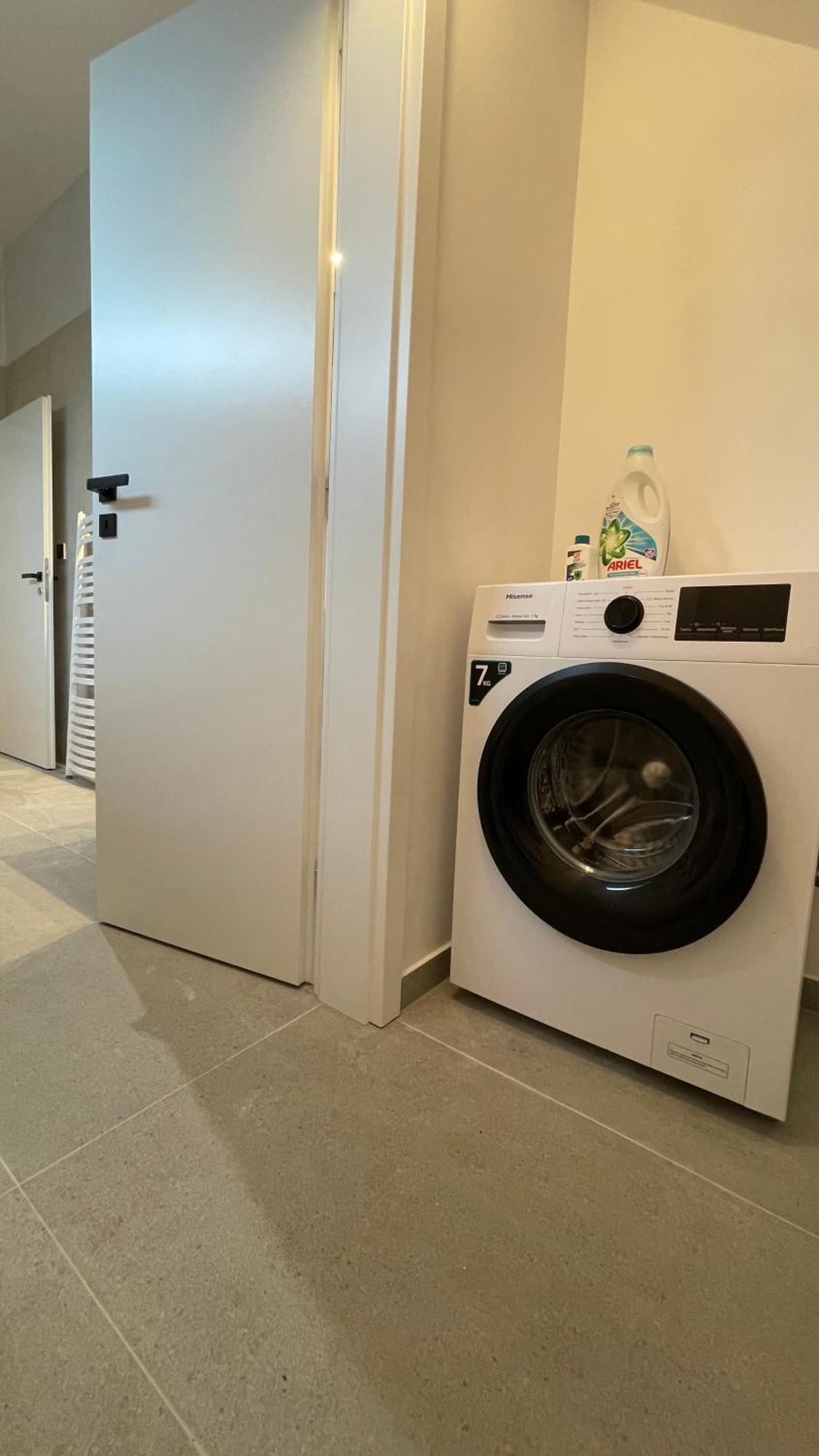 House Flow, 3 Room, Free 2 Parking Bratislava Exterior foto