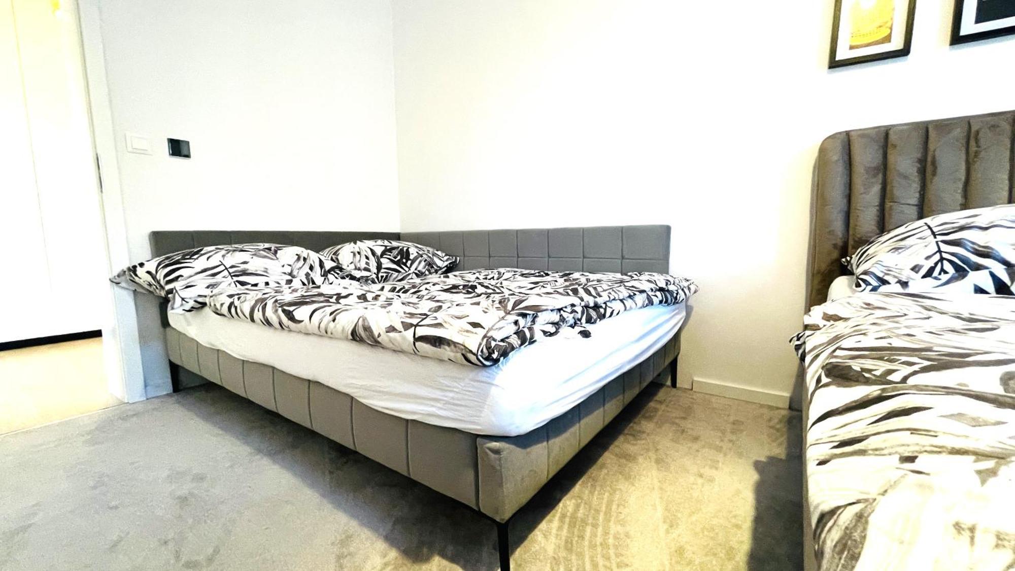 House Flow, 3 Room, Free 2 Parking Bratislava Exterior foto